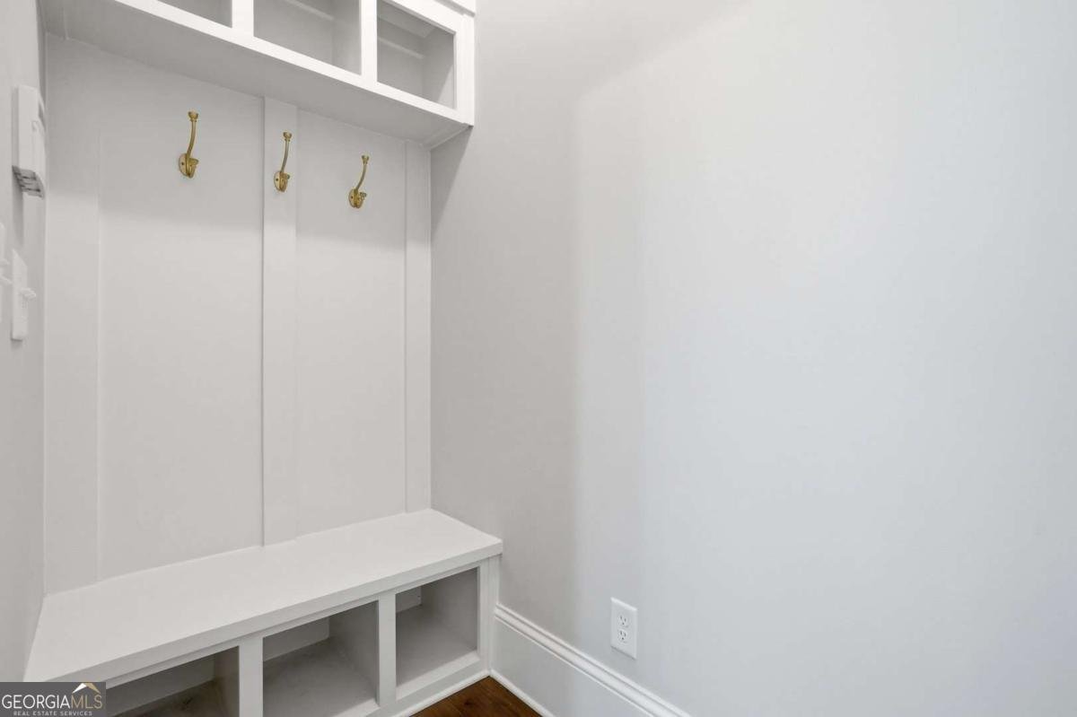 4540 Hawthorne Court Milton - Photo 19