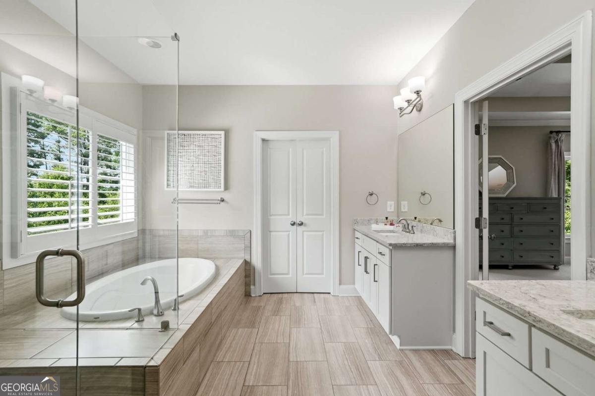 4540 Hawthorne Court Milton - Photo 25