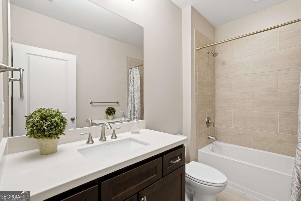 4540 Hawthorne Court Milton - Photo 39