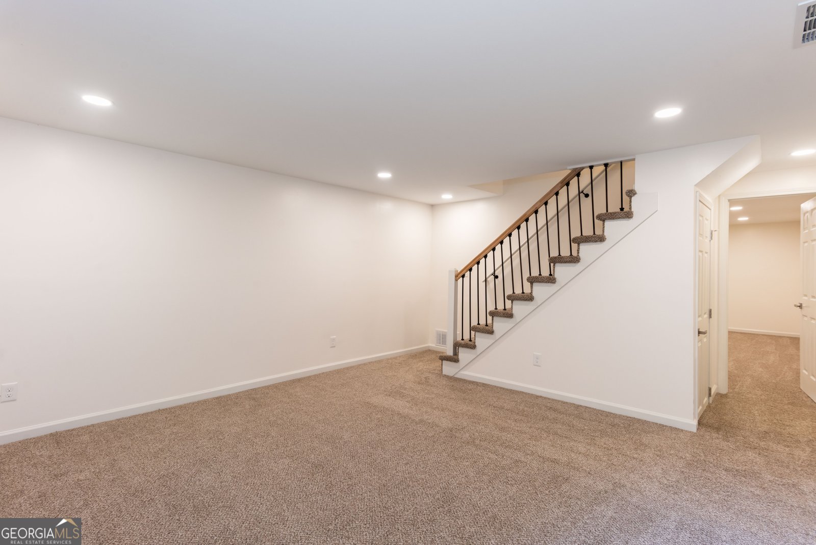 3960 Rocmar Drive Snellville - Photo 32
