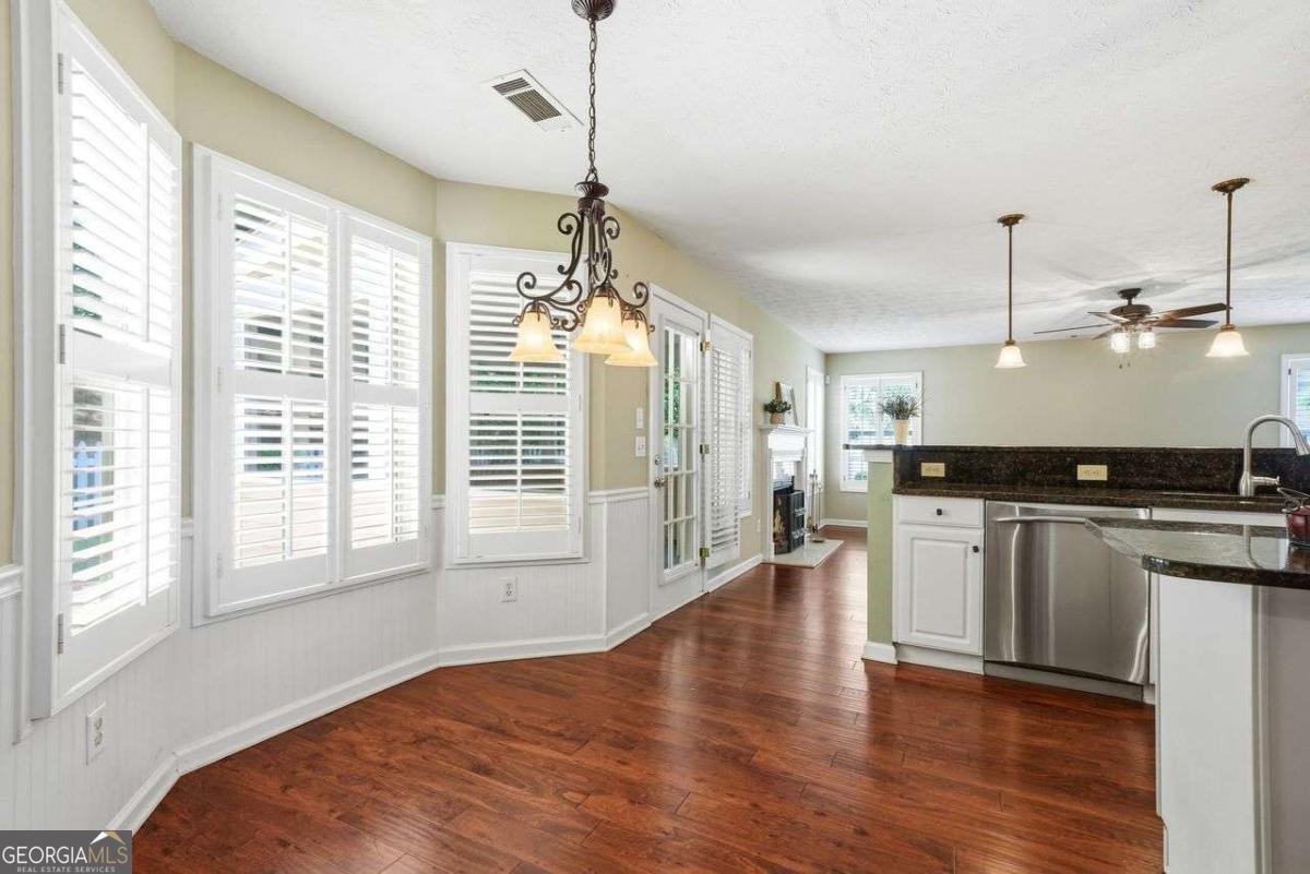 1300 Chris Lake Drive Lawrenceville - Photo 11