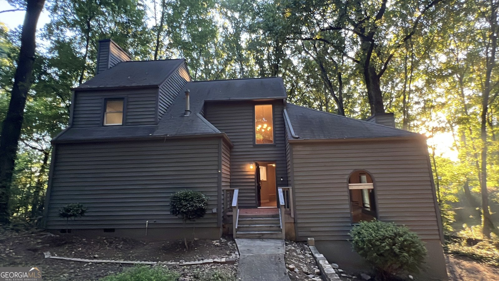 1533 Hillhaven Drive Marietta - main photo