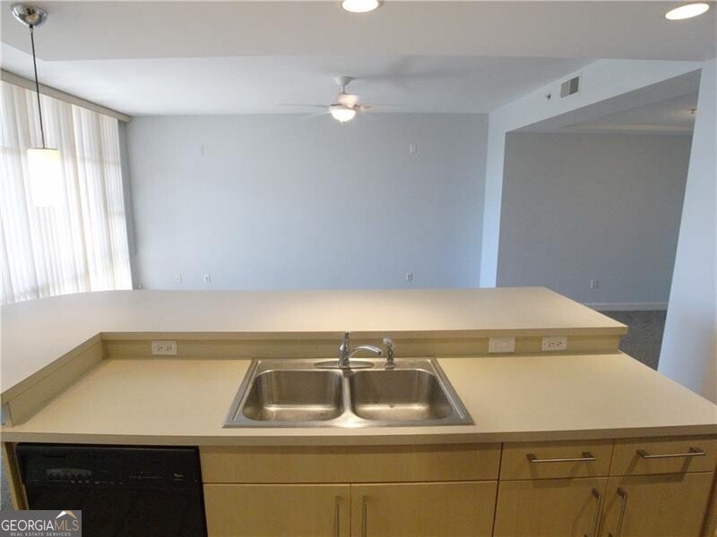 250 Park Avenue West Atlanta - Photo 13