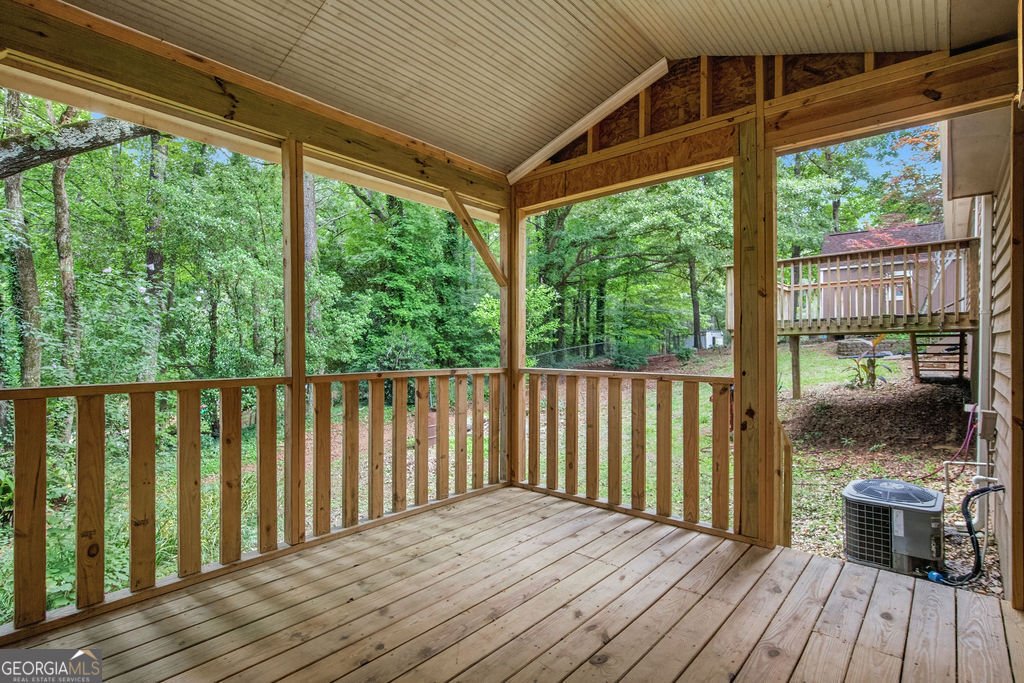 357 Kings Hill Court Lawrenceville - Photo 10