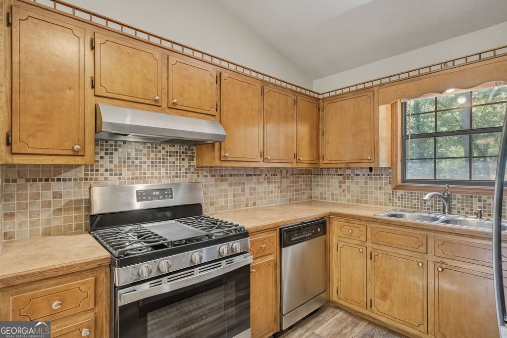 357 Kings Hill Court Lawrenceville - Photo 16