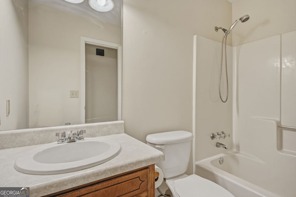 357 Kings Hill Court Lawrenceville - Photo 18