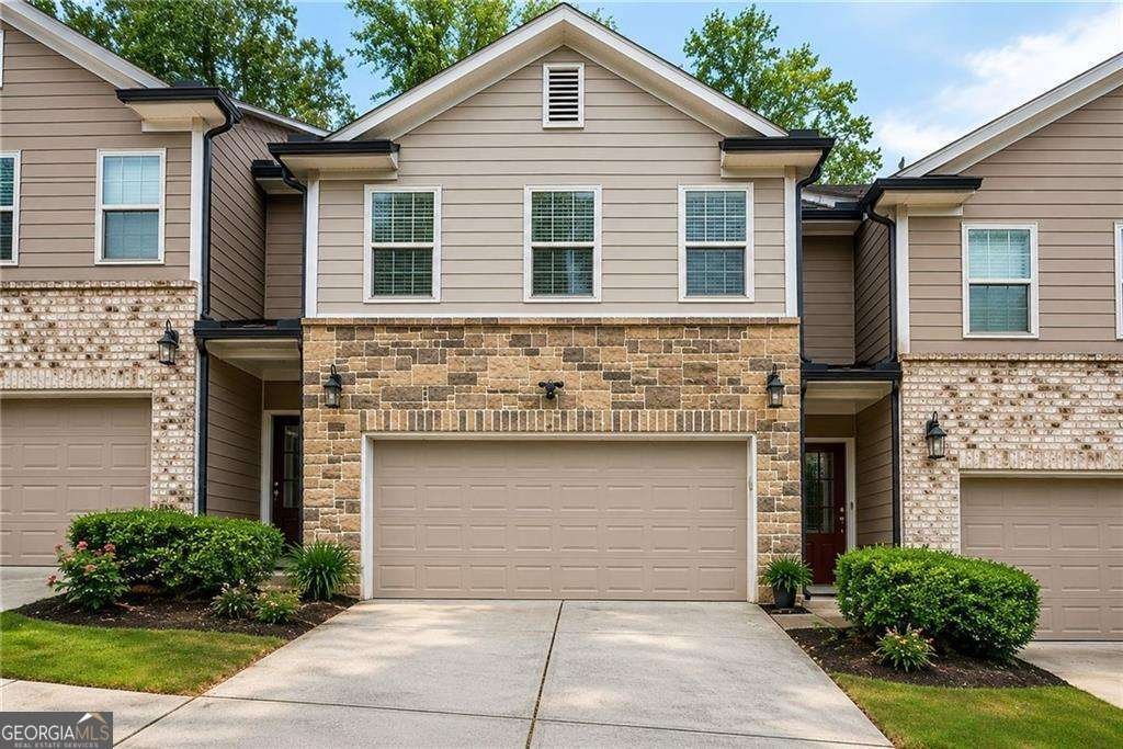 547 Monticello Boulevard Atlanta - main photo