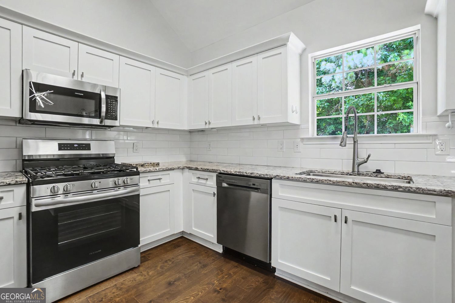 2706 Waymar Drive Marietta - Photo 15
