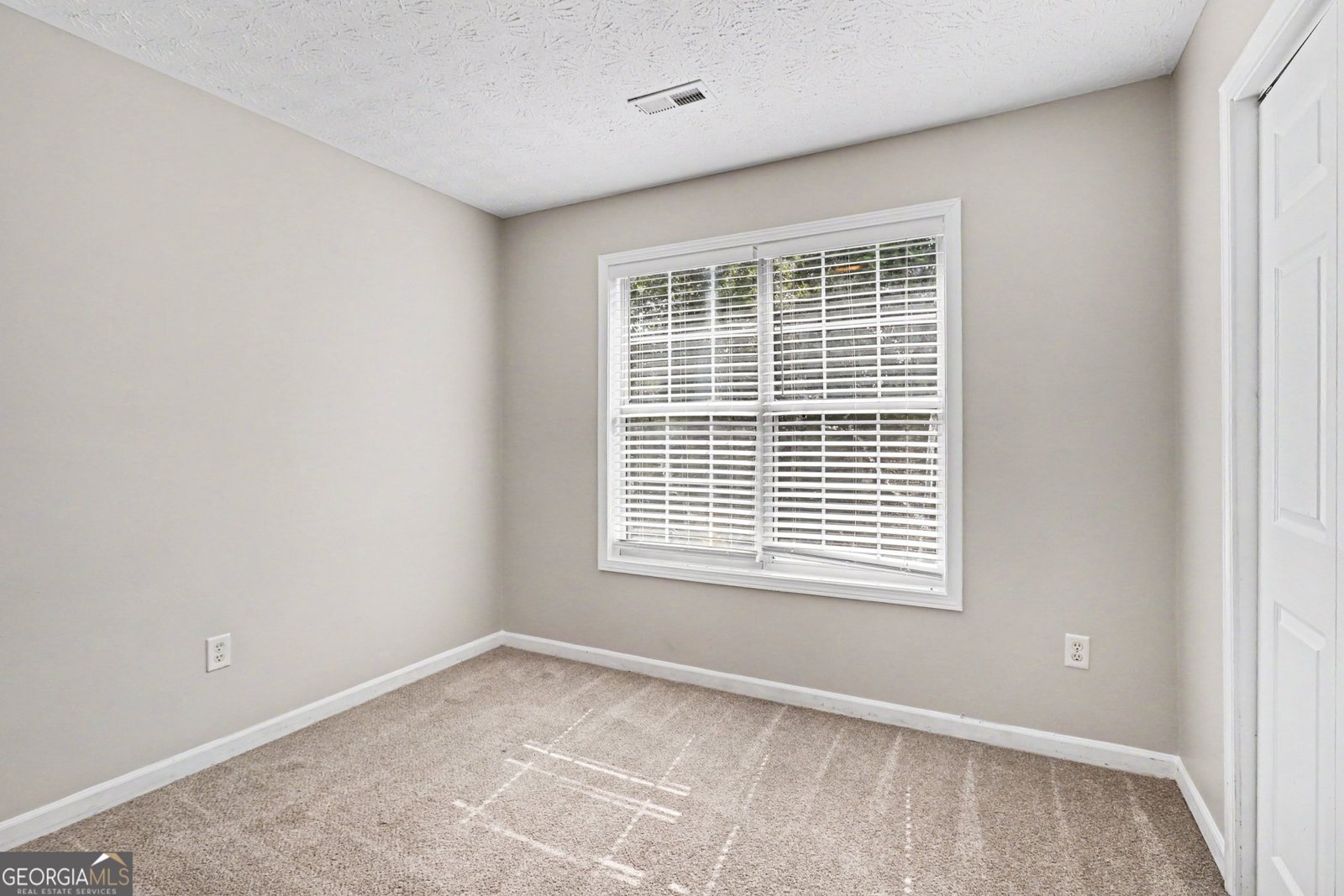 7873 Chadwick Lane Riverdale - Photo 11