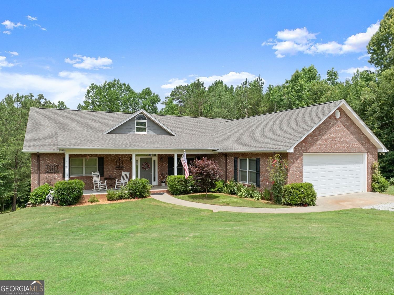 1020 Easy Street Toccoa - main photo