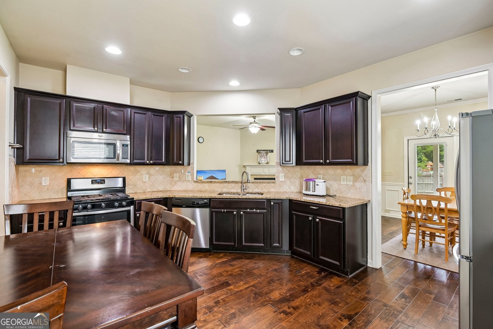 6025 Weddington Drive Cumming - Photo 14
