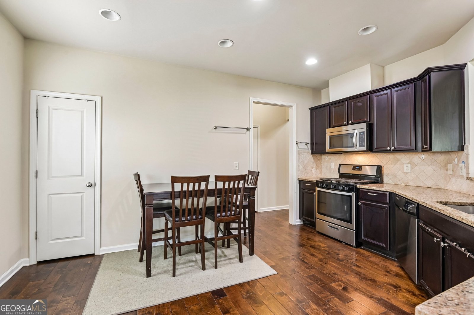 6025 Weddington Drive Cumming - Photo 15