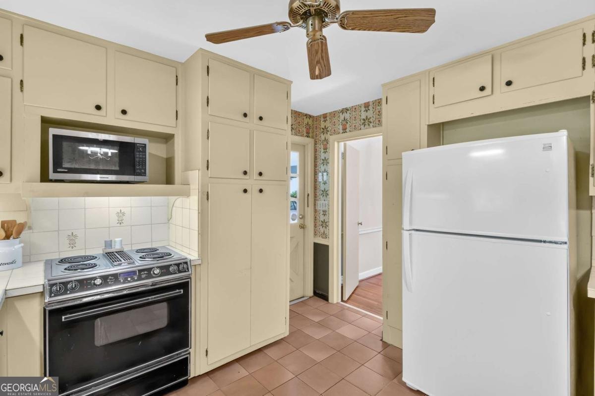 6885 Heathfield Drive Atlanta - Photo 13