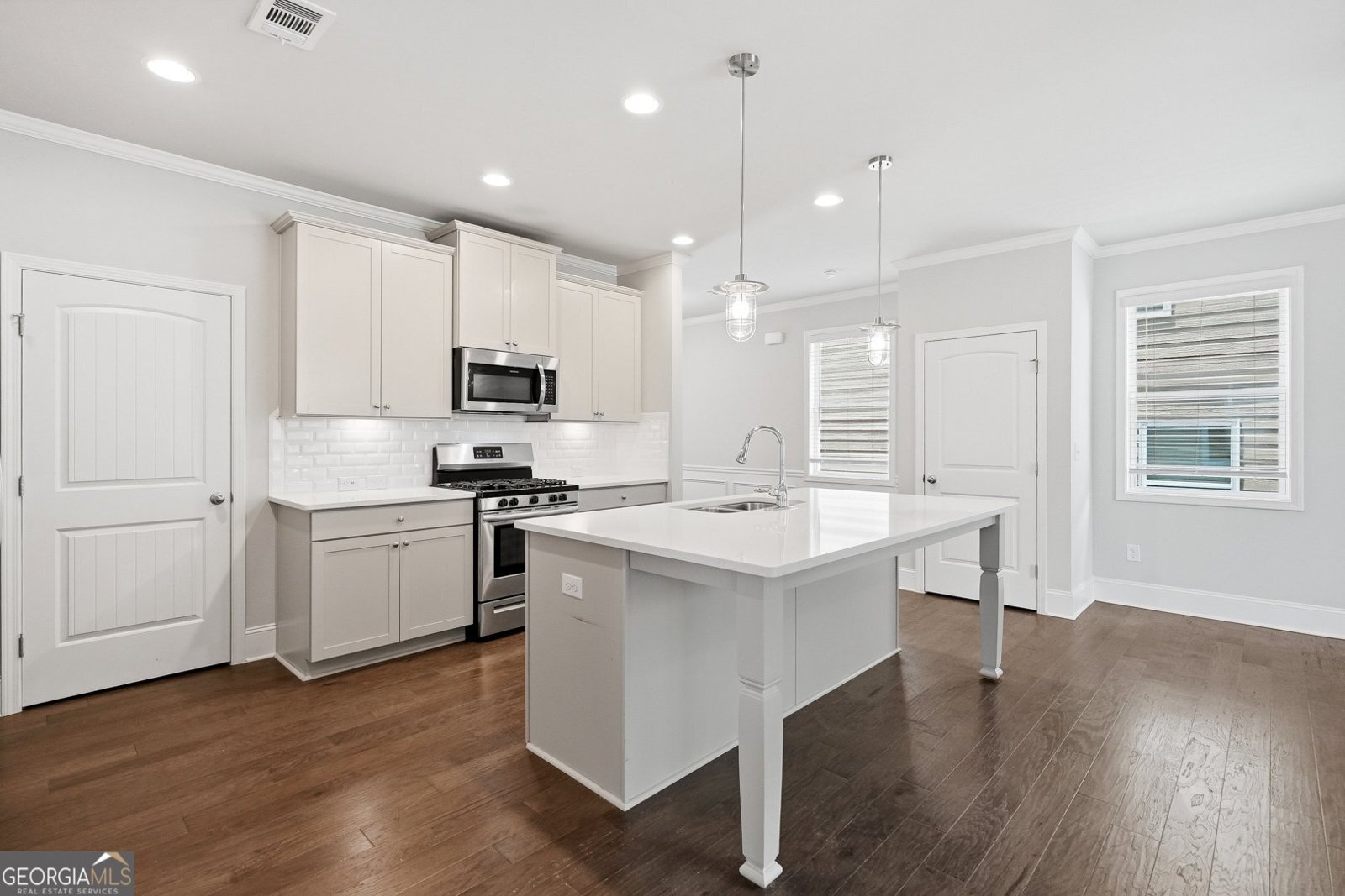 6464 Crosscreek Lane Flowery Branch - Photo 12