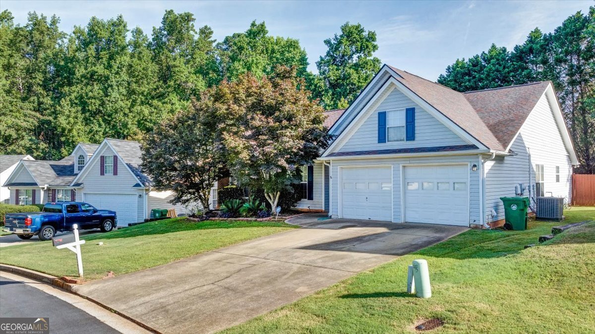 2343 Cove Lake Way Lithonia - main photo