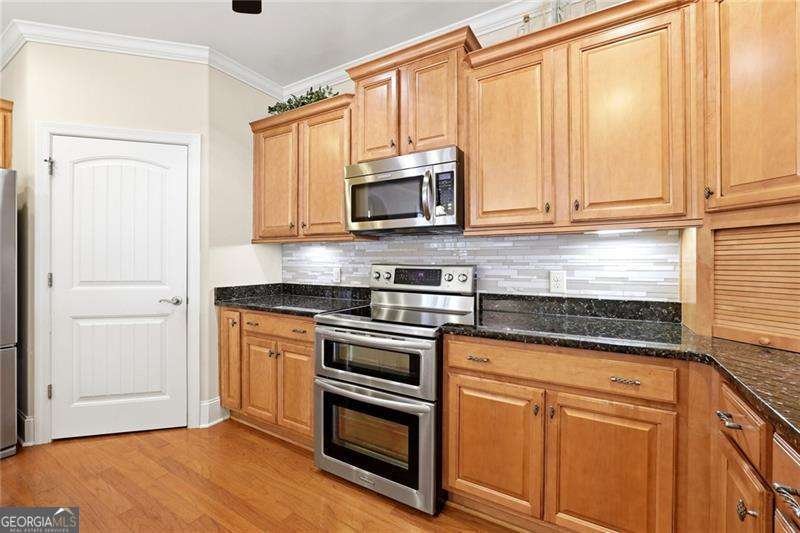 235 Somerset Circle Woodstock - Photo 12