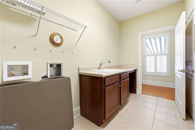 235 Somerset Circle Woodstock - Photo 32