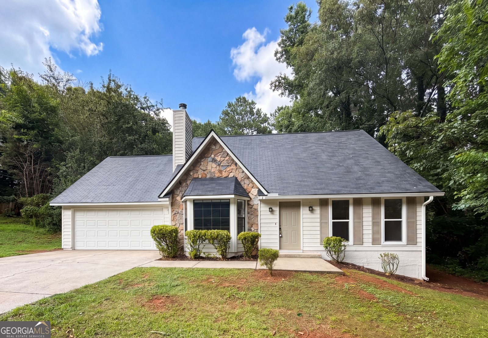 912 Steeple Chase Drive Lawrenceville - main photo