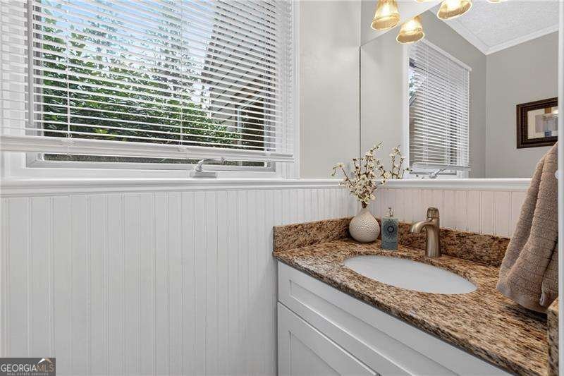 208 Nacoochee Drive Woodstock - Photo 10
