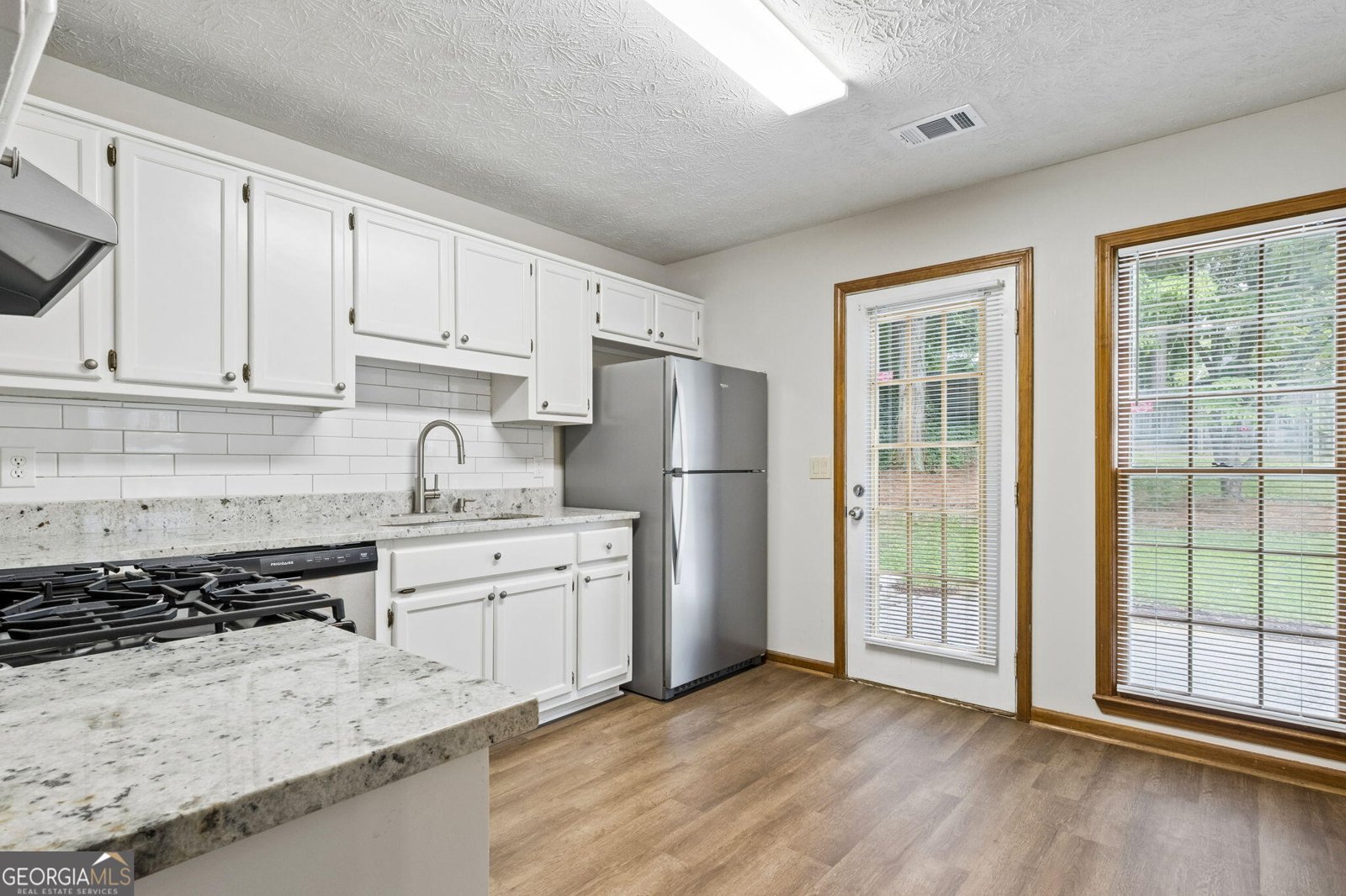 5540 Princeton Oaks Drive Sugar Hill - Photo 9