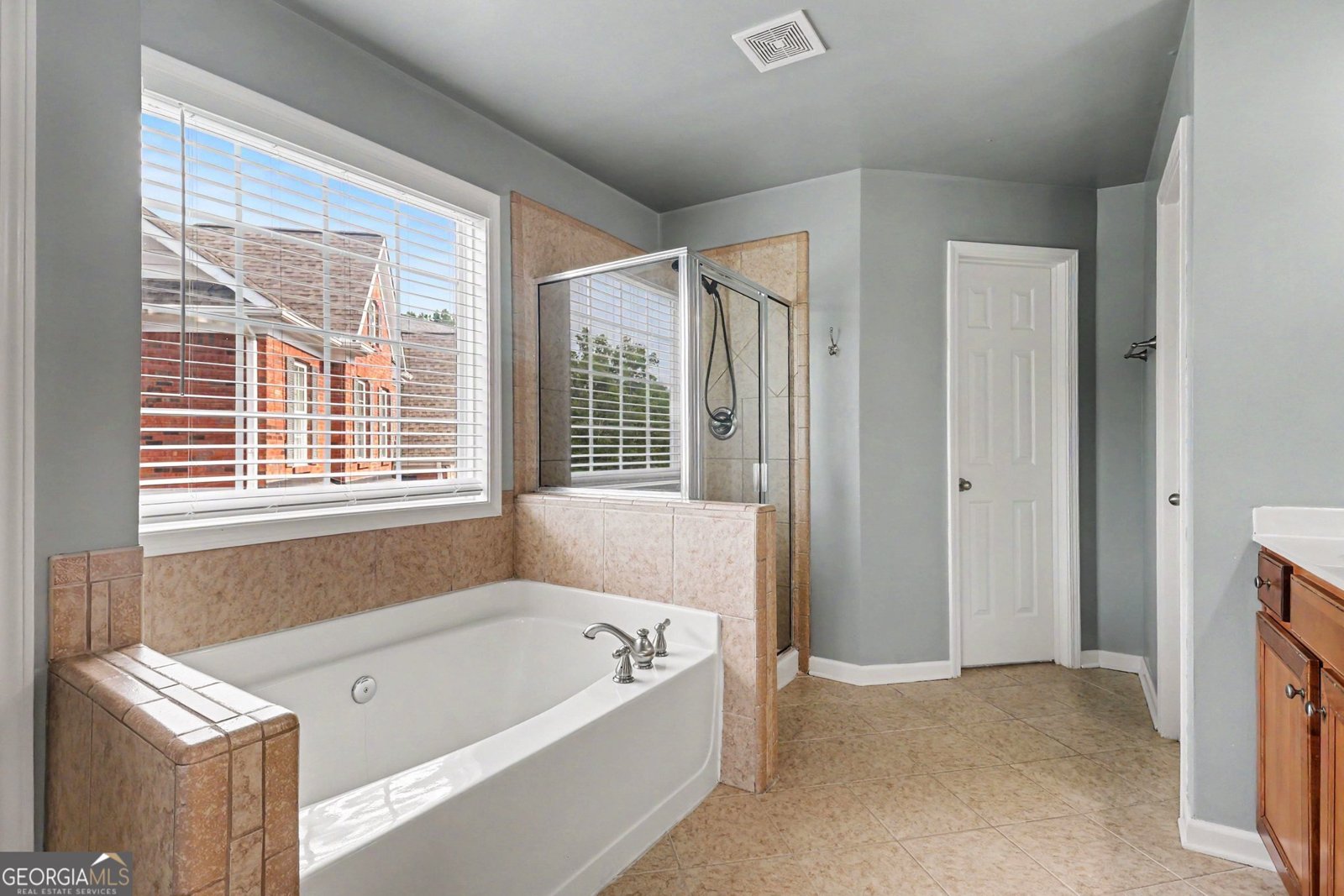 810 Sapphire Lane Sugar Hill - Photo 18
