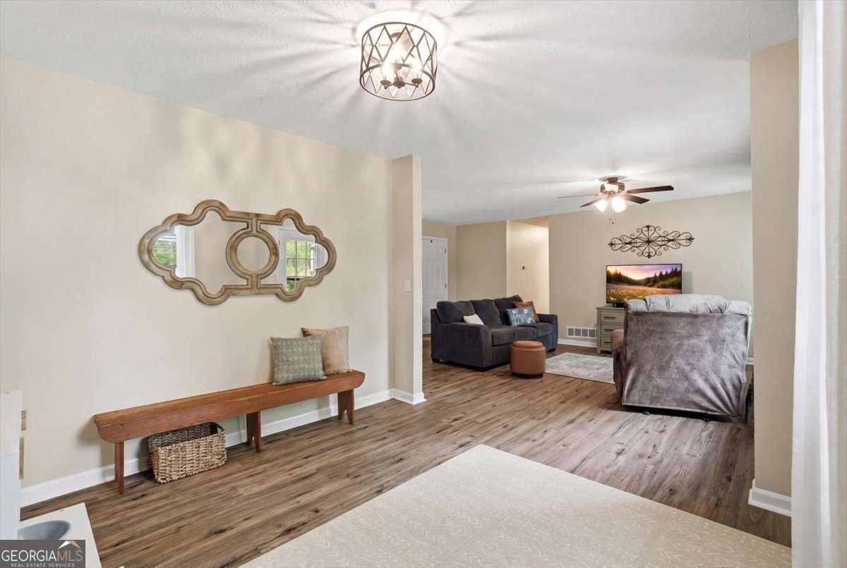 271 Deidra Drive Mableton - Photo 9