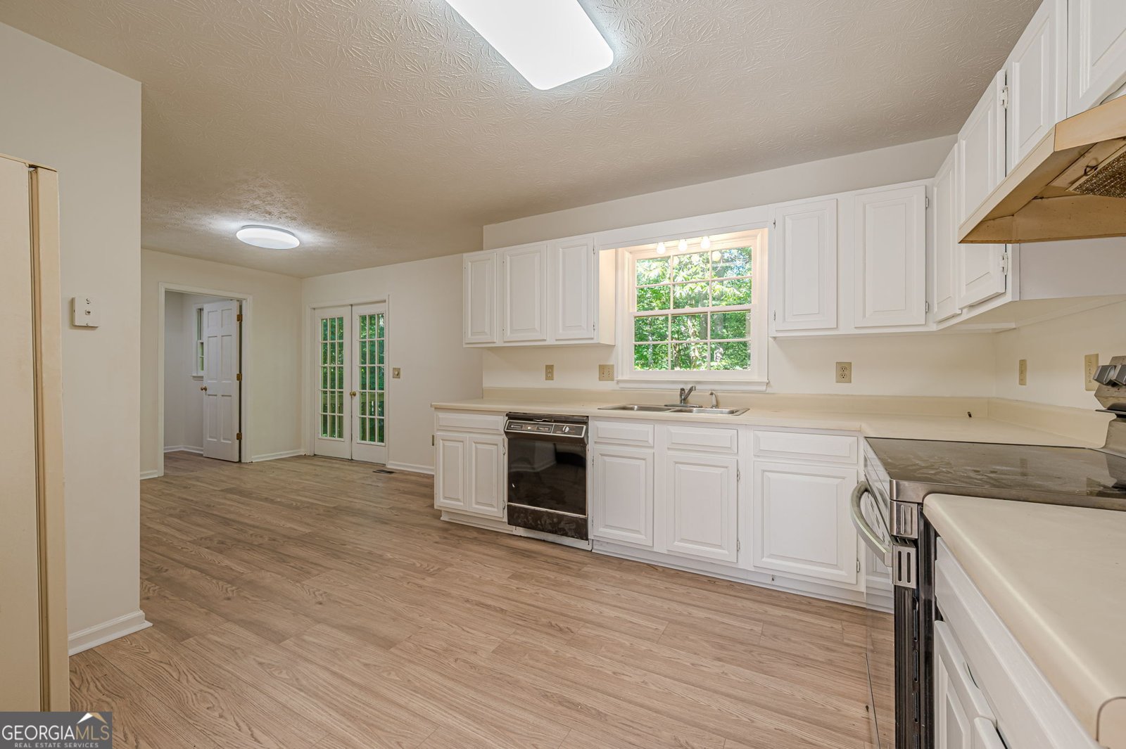 2424 Tammeron Drive Marietta - Photo 10