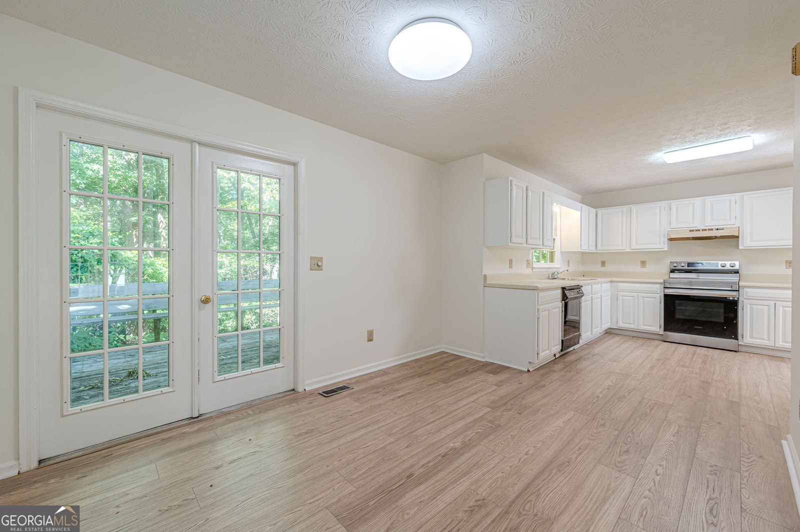 2424 Tammeron Drive Marietta - Photo 13