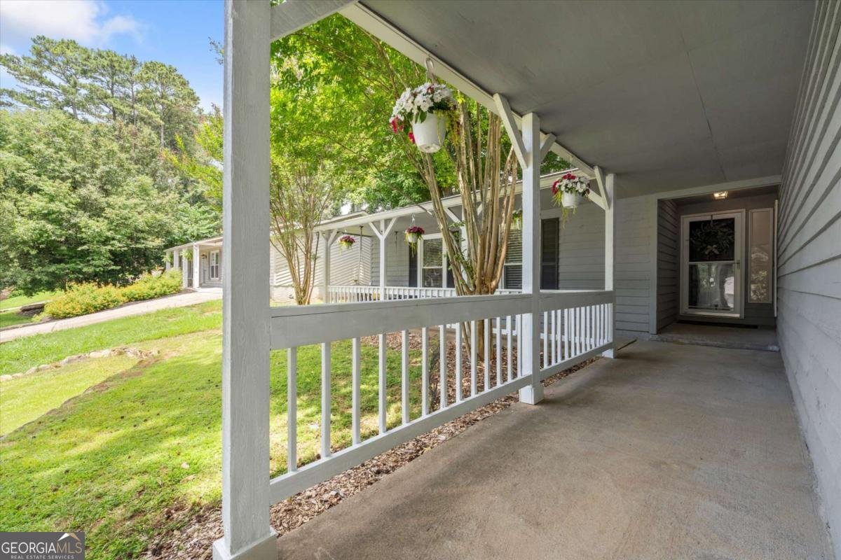 745 Waterbrook Terrace Roswell - Photo 11