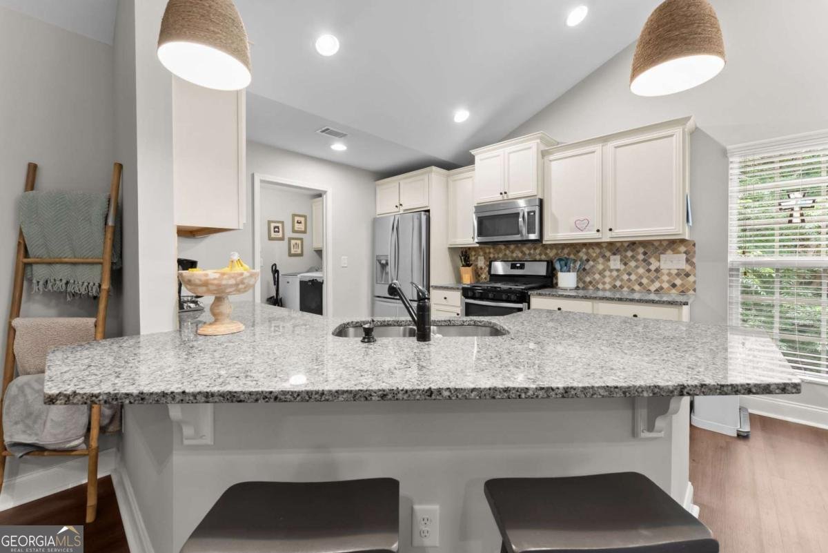 4949 Whisper Creek Court Gainesville - Photo 16