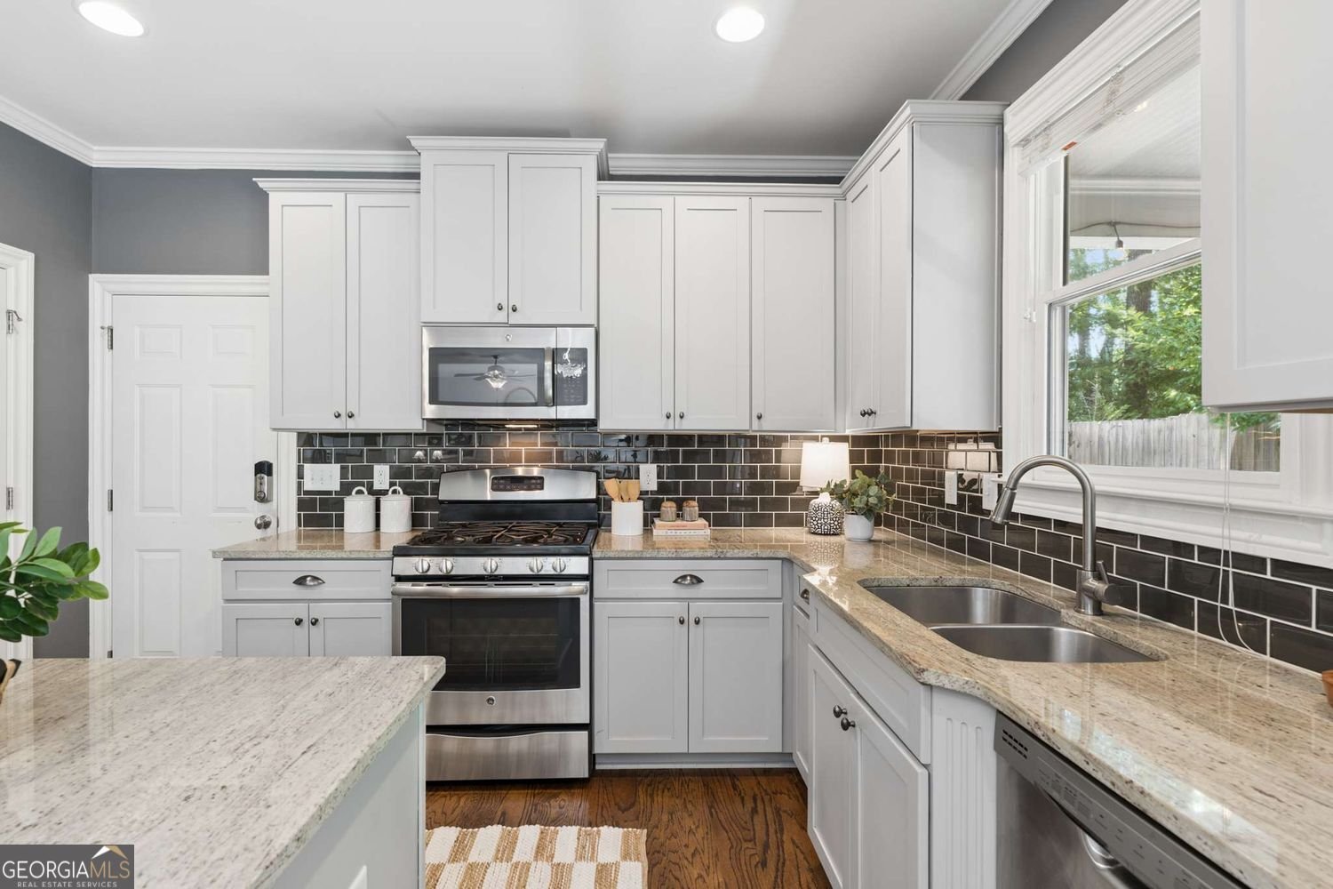 550 Glenaire Walk Atlanta - Photo 17