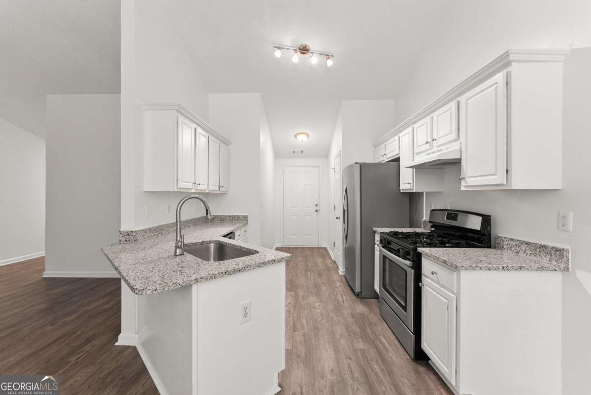 6000 Devonshire Drive Flowery Branch - Photo 13