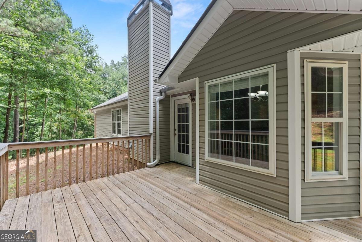 6000 Devonshire Drive Flowery Branch - Photo 19