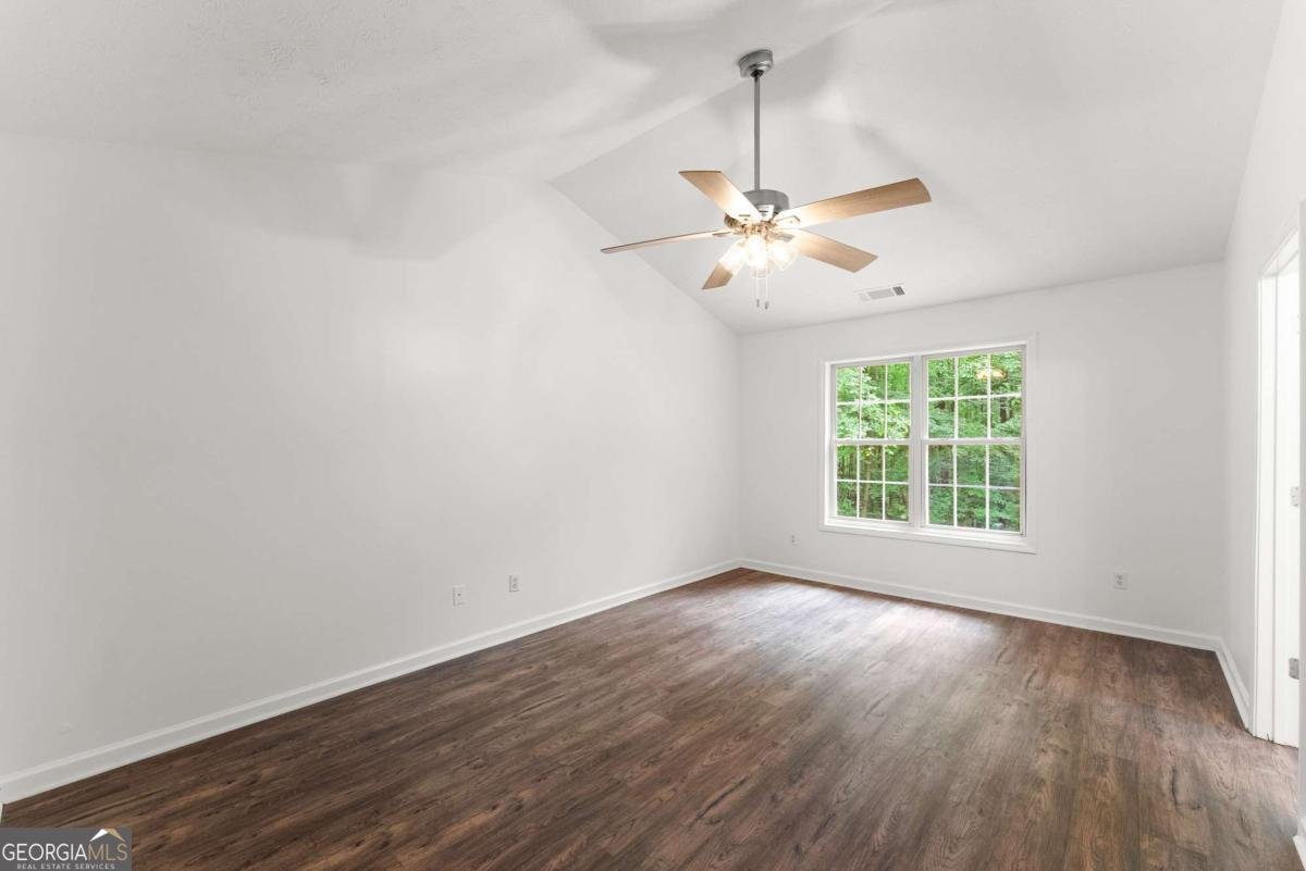 6000 Devonshire Drive Flowery Branch - Photo 20