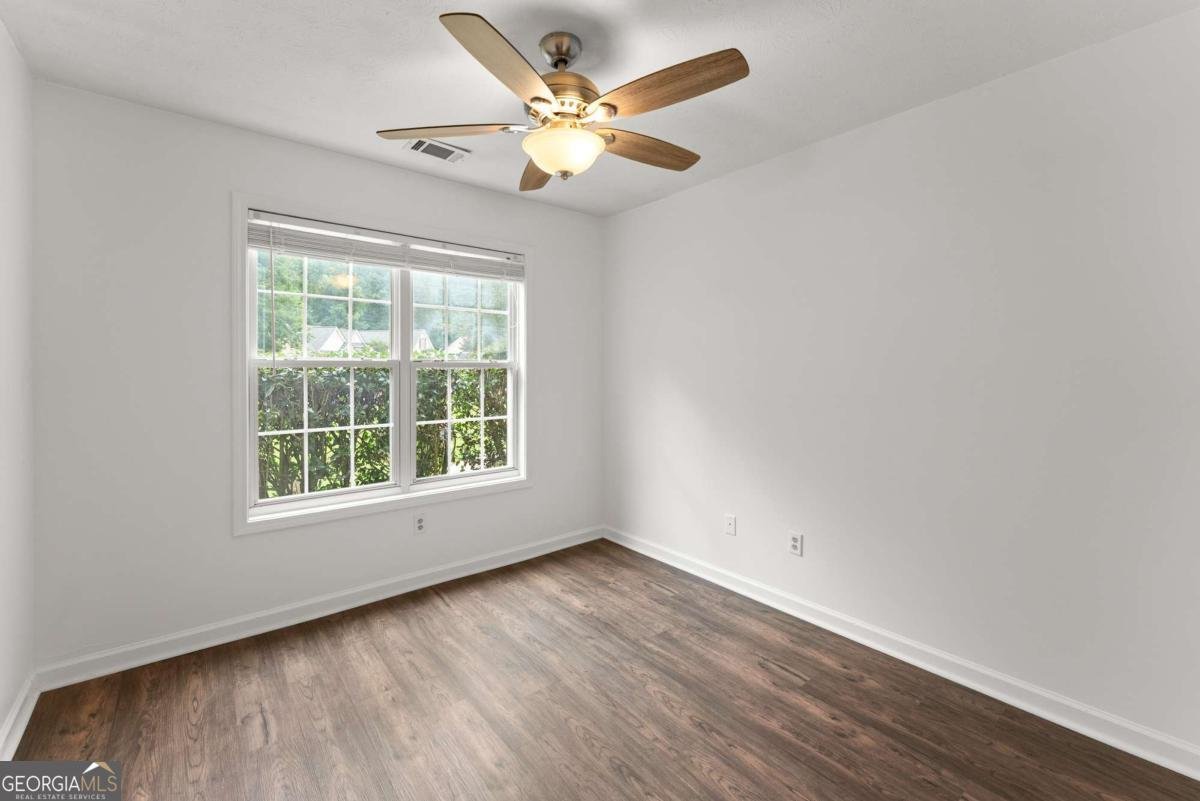 6000 Devonshire Drive Flowery Branch - Photo 36