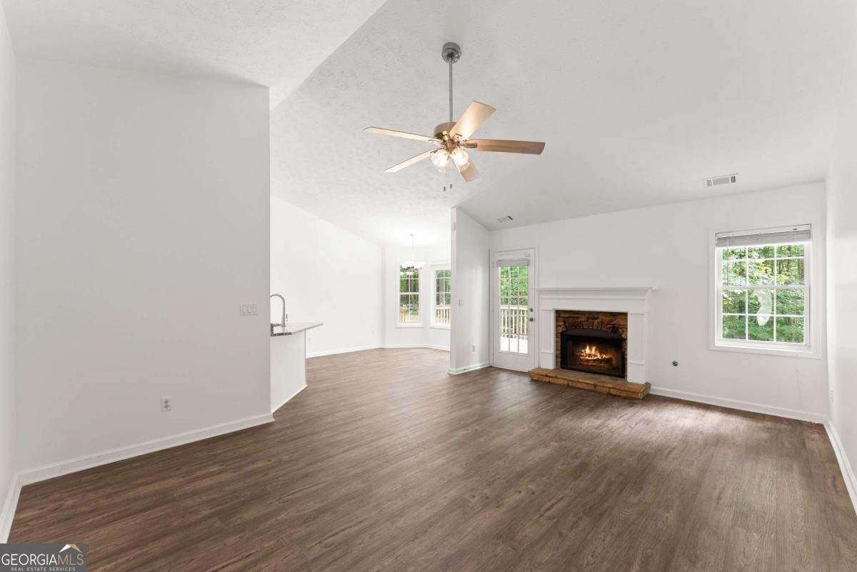 6000 Devonshire Drive Flowery Branch - Photo 7
