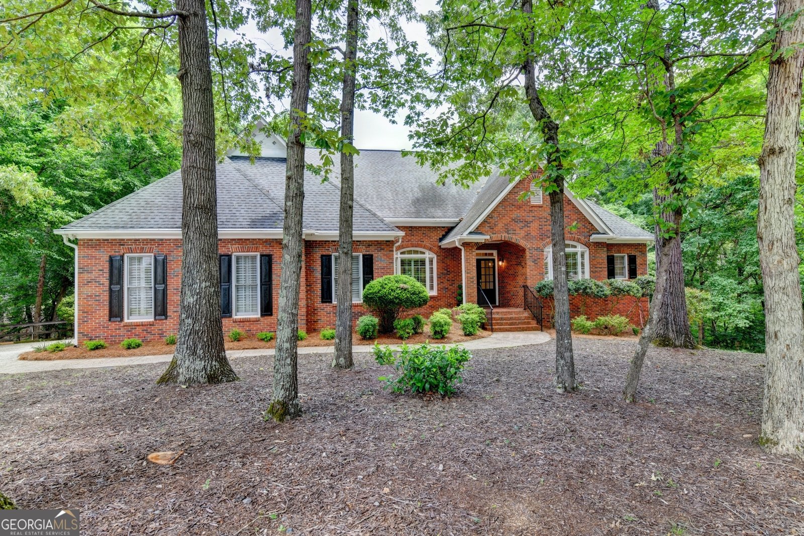 3515 Woodbury Creek Drive Cumming - main photo