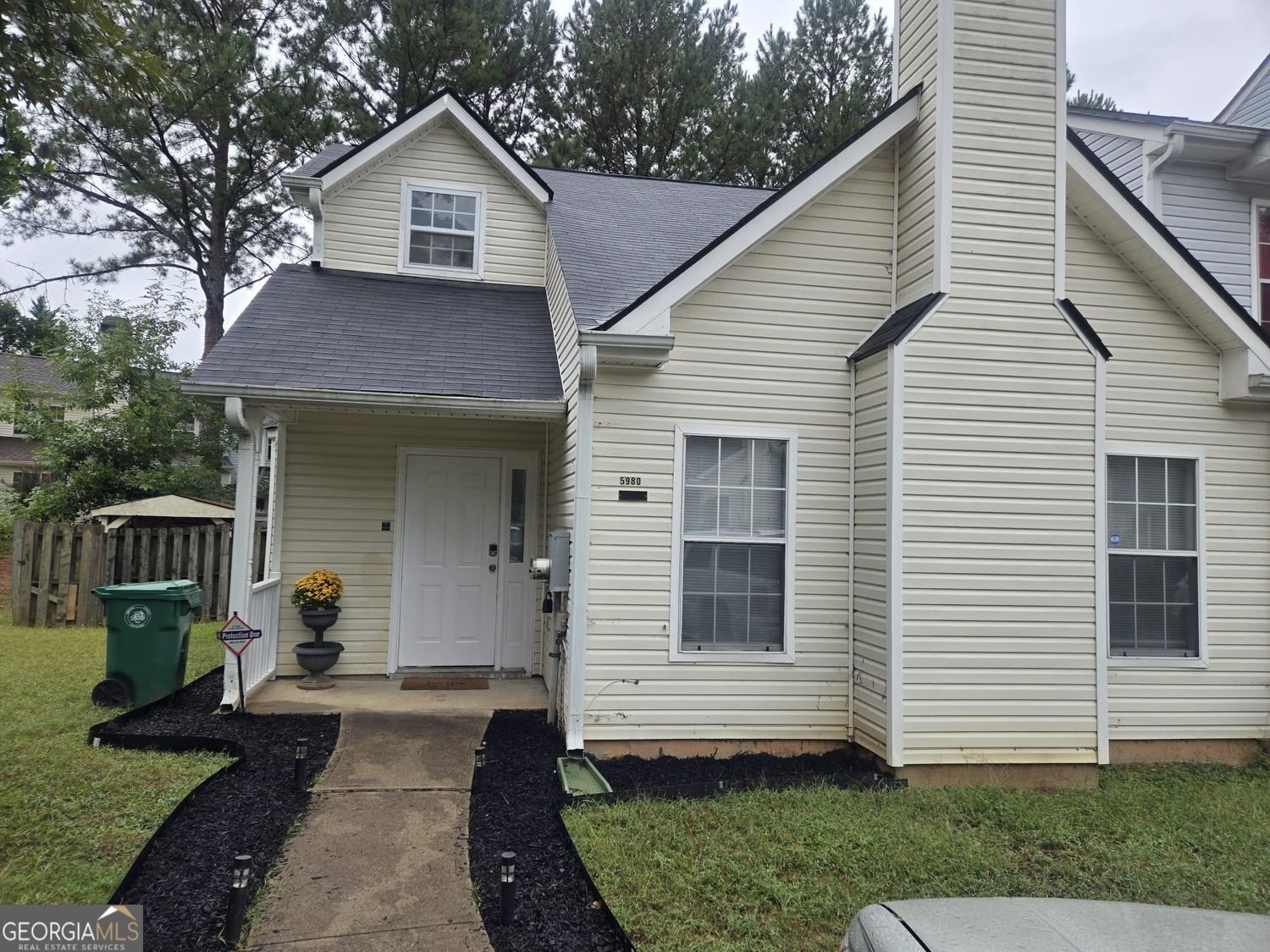 5980 Sherwood Trace Lithonia - main photo