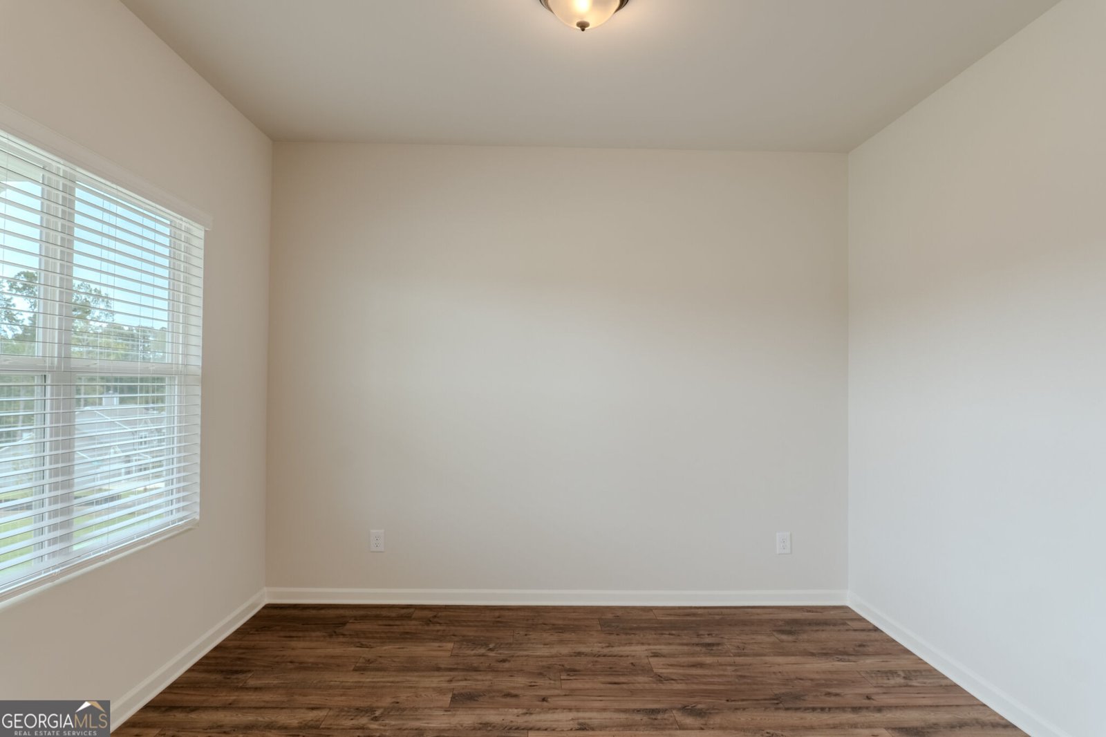 135 FAIRWINDS Drive Covington - Photo 6
