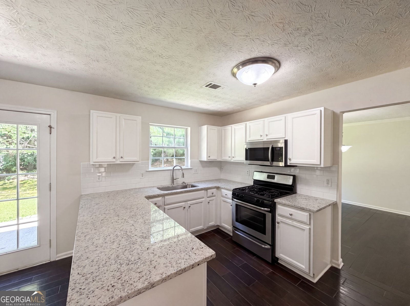 3582 Coveside Court Loganville - Photo 9
