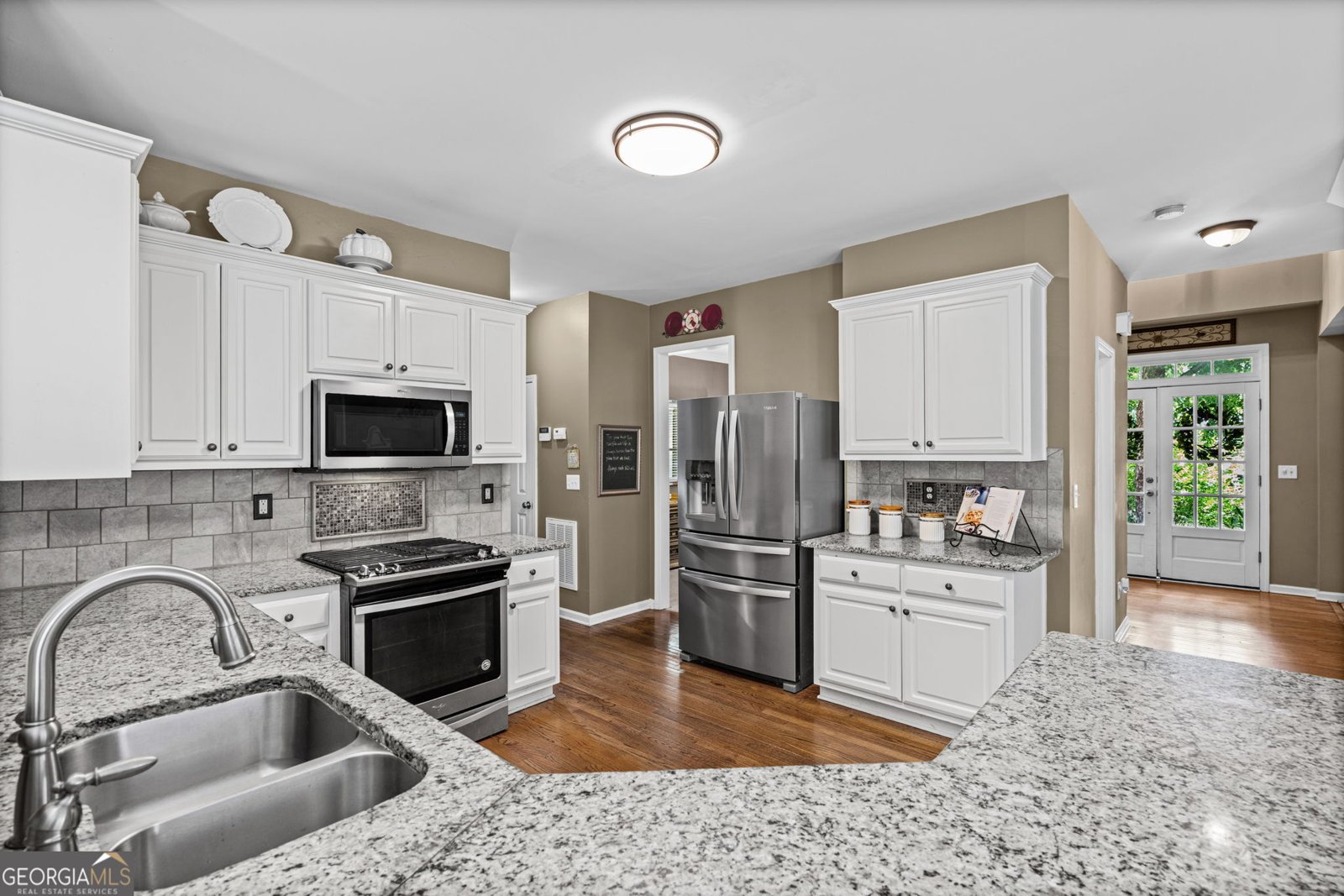 4250 Meadow View Court Cumming - Photo 12