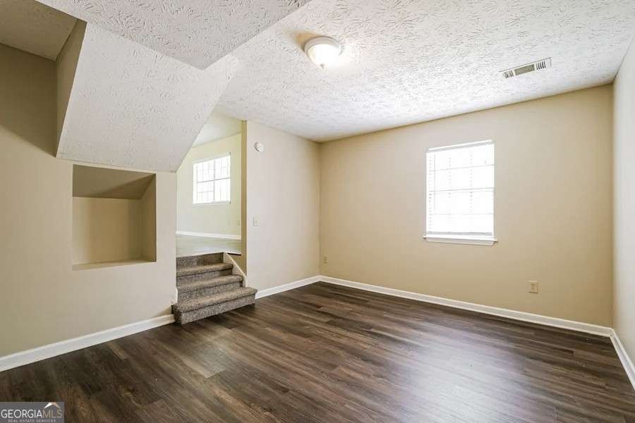 5255 Sugar Crest Drive Buford - Photo 7