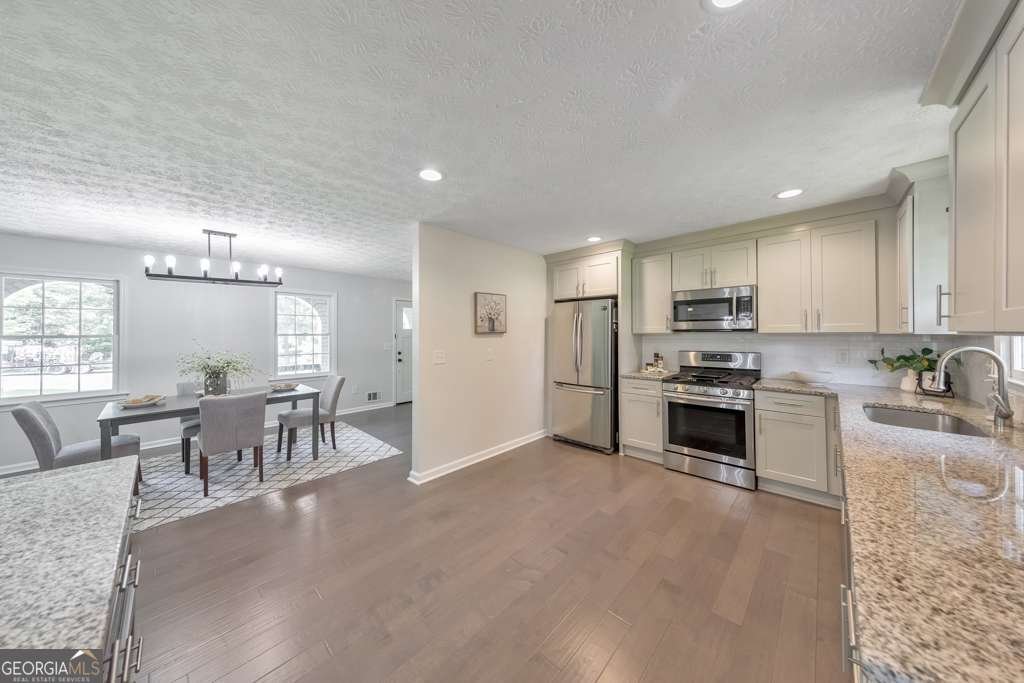 2160 Groover Road Marietta - Photo 12