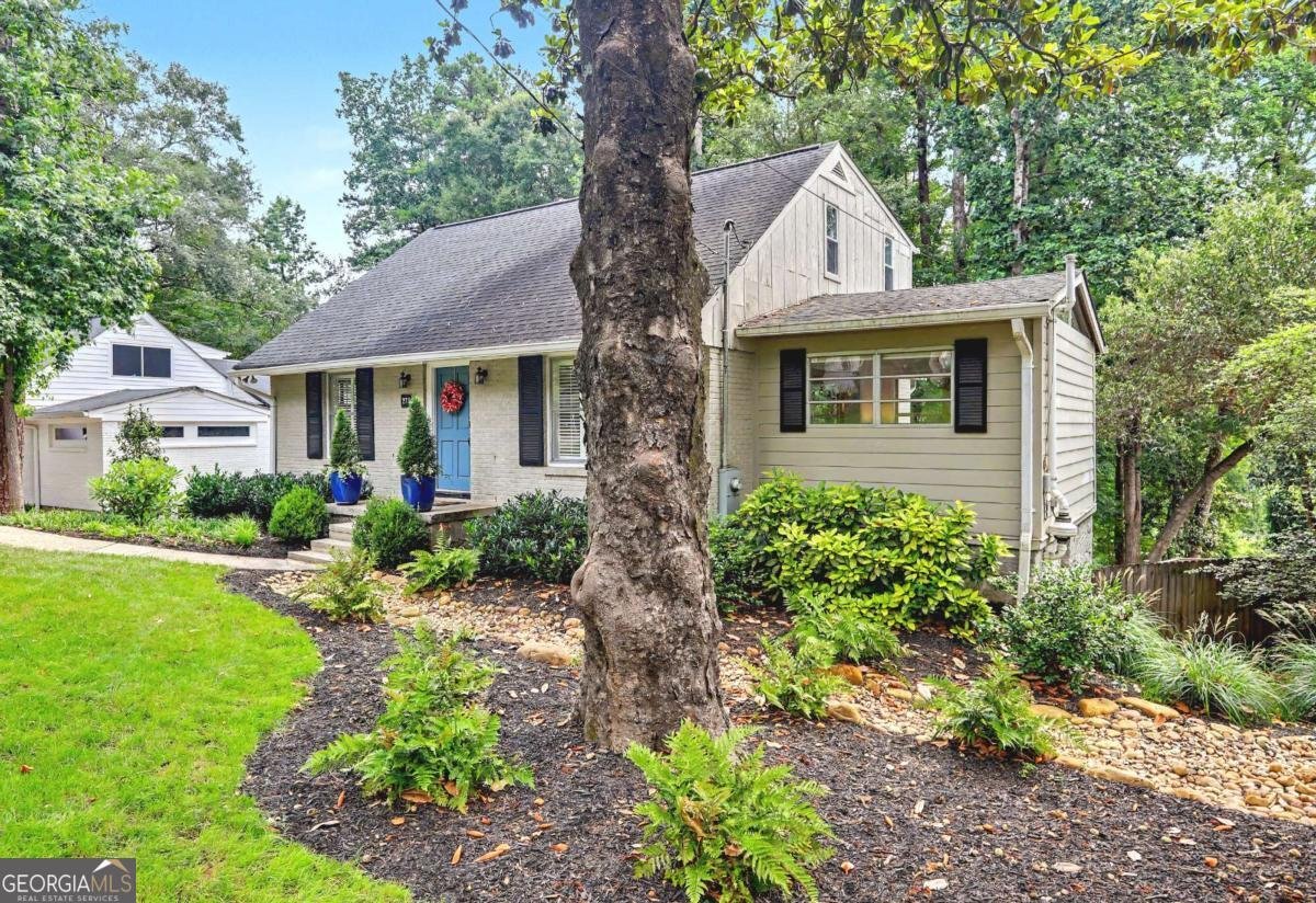 2790 Ridgemore Road Atlanta - main photo