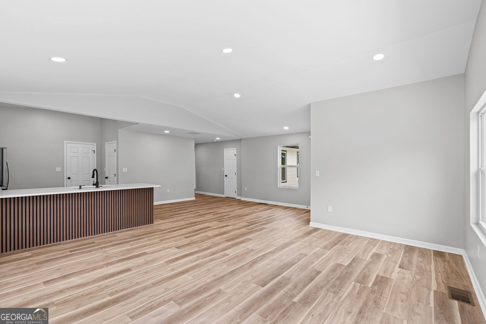 203 Hill Street Auburn - Photo 10