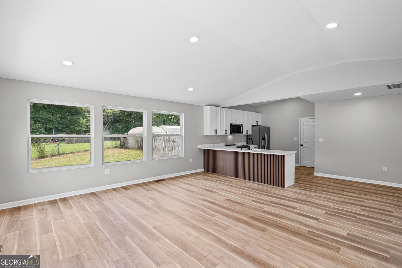 203 Hill Street Auburn - Photo 11