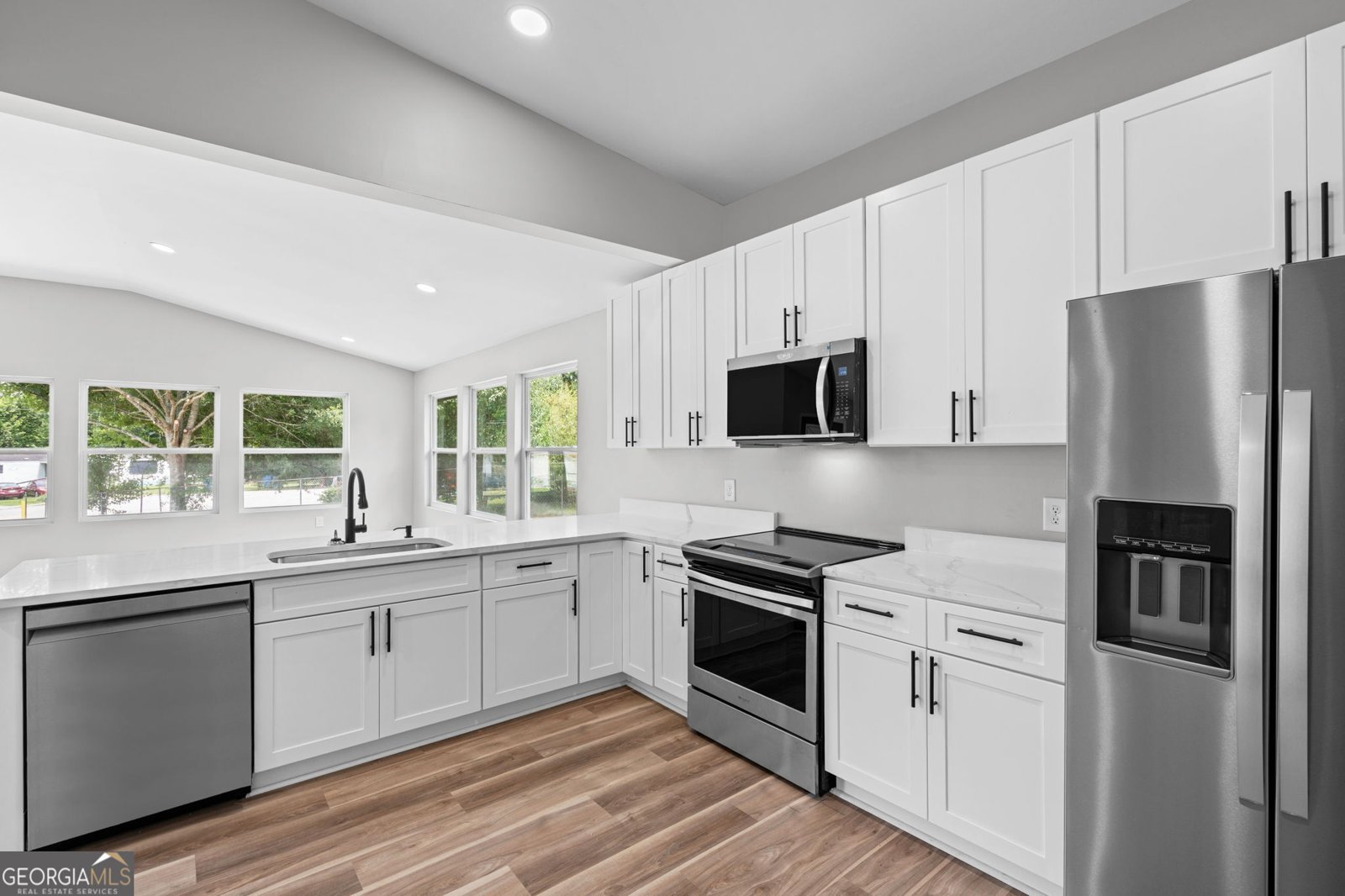 203 Hill Street Auburn - Photo 13