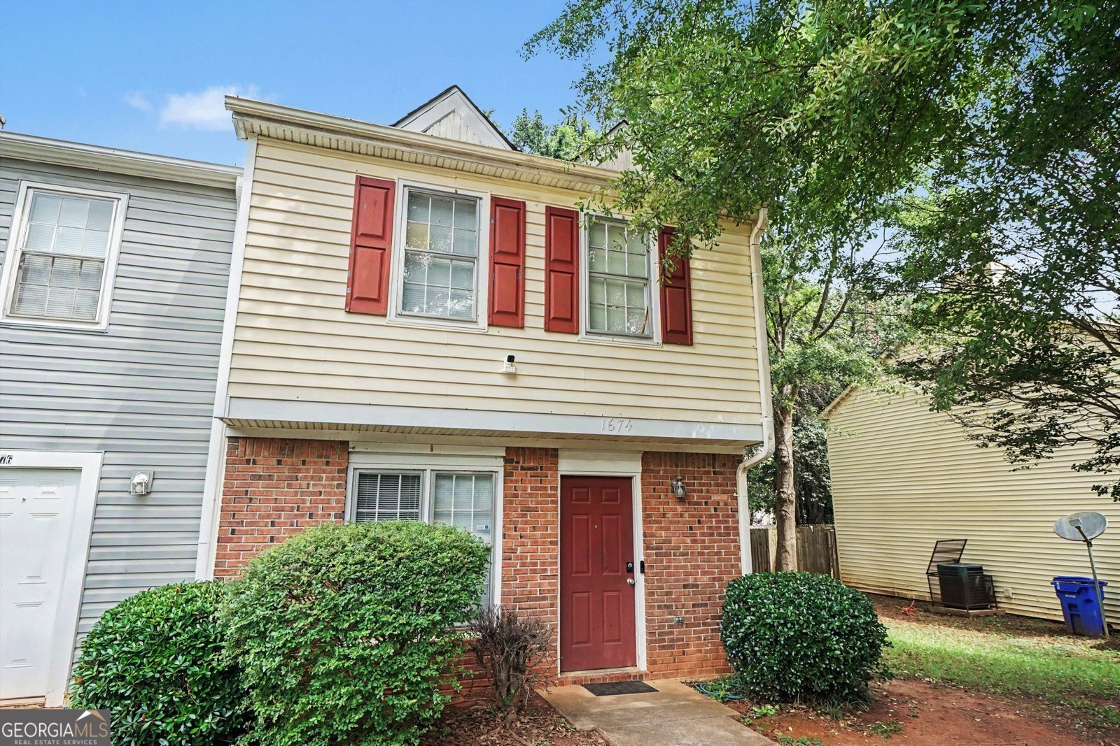 1674 Hunting Creek Drive Conyers - main photo