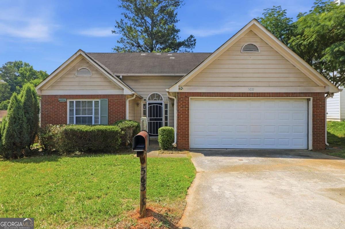 5633 Tunbridge Wells Court Lithonia - main photo