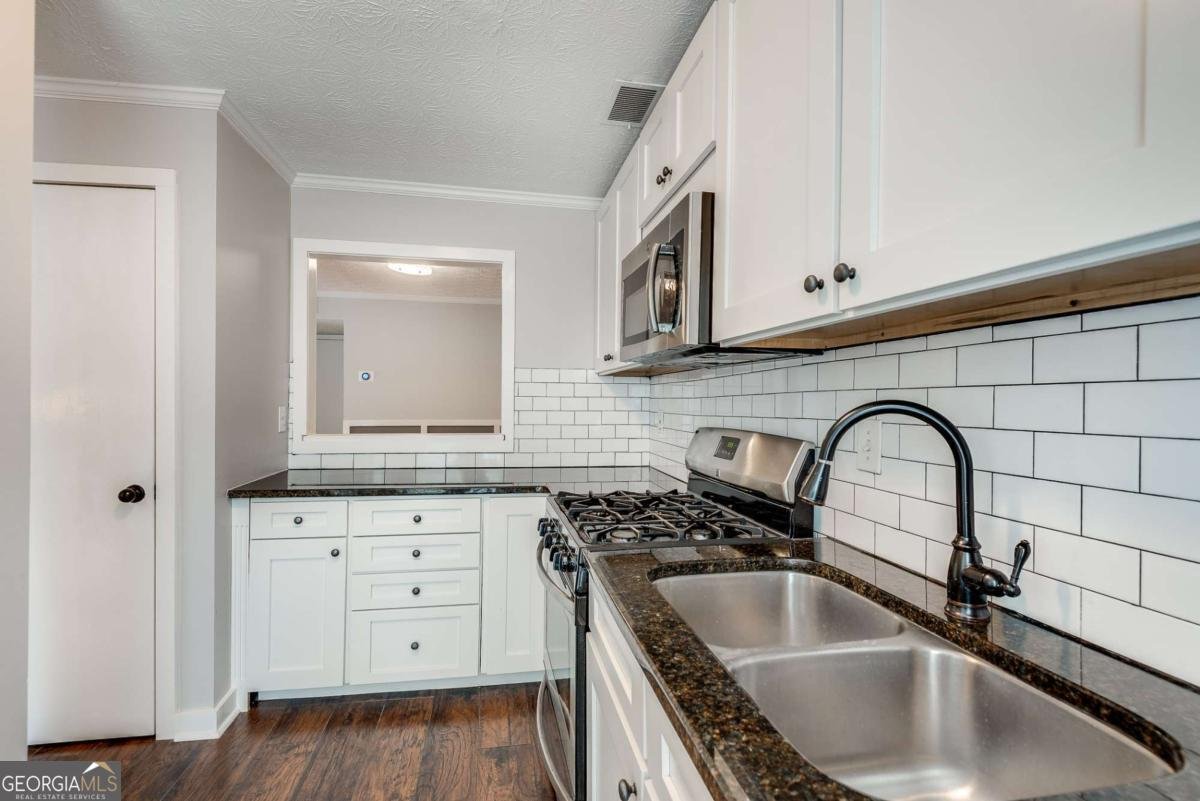 1004 Wynnes Ridge Circle Marietta - Photo 10
